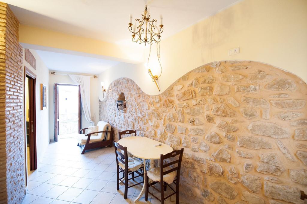 פונדי Bed And Breakfast Mblo מראה חיצוני תמונה