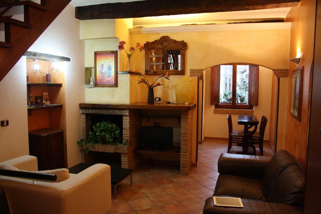 פונדי Bed And Breakfast Mblo מראה חיצוני תמונה