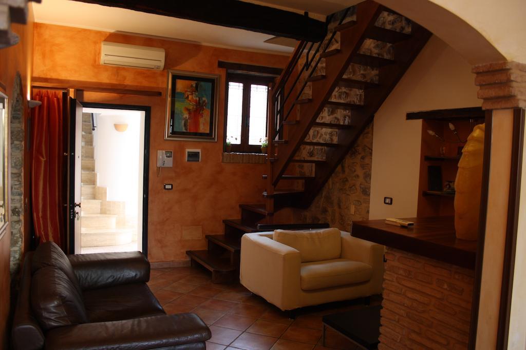 פונדי Bed And Breakfast Mblo מראה חיצוני תמונה