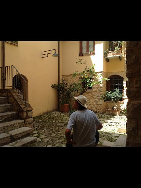 פונדי Bed And Breakfast Mblo מראה חיצוני תמונה